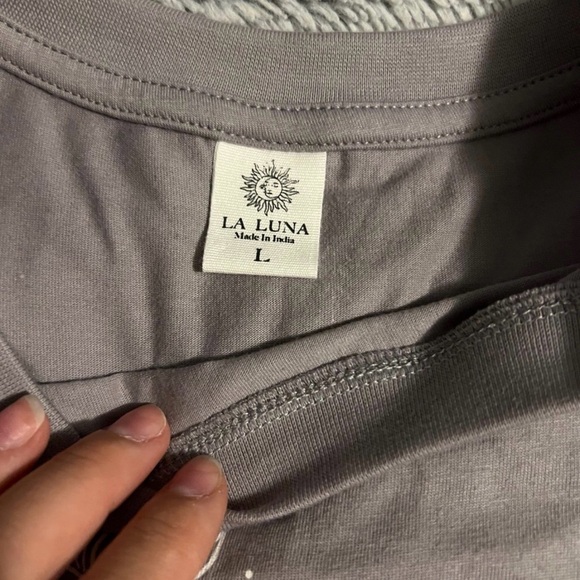 Laluna Gray Graphic Sun & Moon Cropped Tee - Picture 3 of 3